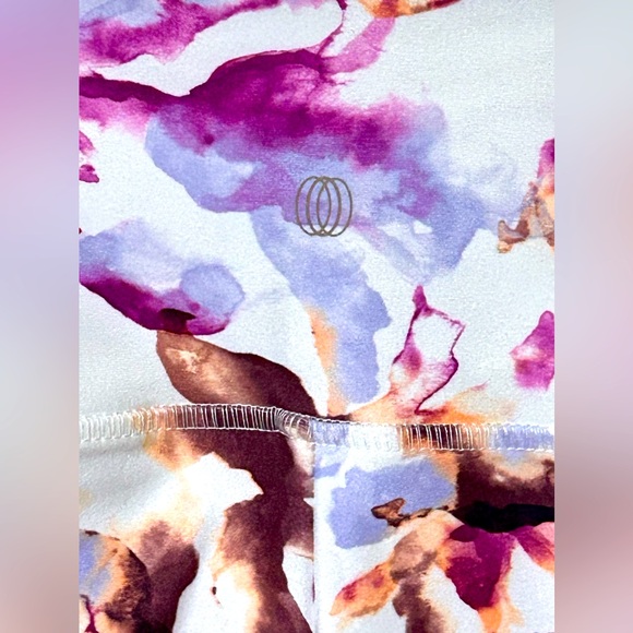 BALANCE COLLECTION | YOGA LEGGING |WATERCOLOR MULTI-FLORAL | SIZE S (34-36) NWT - Picture 4 of 6